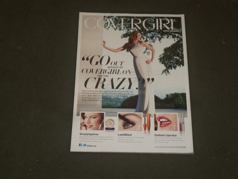 2012 AUGUST MARIE CLAIRE MAGAZINE - KRISTEN WIIG COVER - B 3344