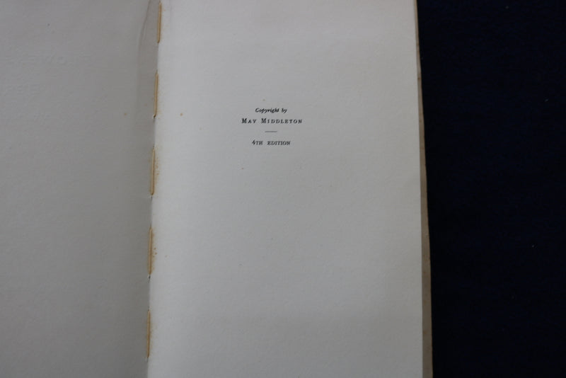 1930'S FLOWERS OF BERMUDA SOFTCOVER BOOK BY MAY MIDDLETON - K 1450