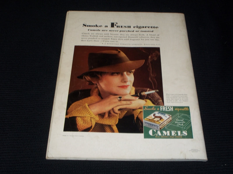 1933 JANUARY 1 TOWN & COUNTRY MAGAZINE - GIFFORD BEAL FRONT COVER - E 2522