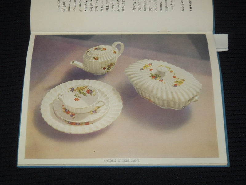 1920'S A PLATED ARTICLE BOOK BY CHARLES DICKENS - SPODE - SOFTCOVER - K 2128