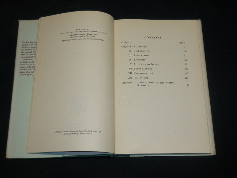 1952 PHYSIOLOGICAL APPROACH TO THE LOWER ANIMALS BOOK BY J. A. RAMSAY - KD 2764M