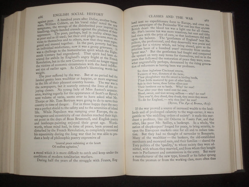 1946 ENGLISH SOCIAL HISTORY HARDCOVER BOOK BY G.M. TREVELYAN - KD 9205