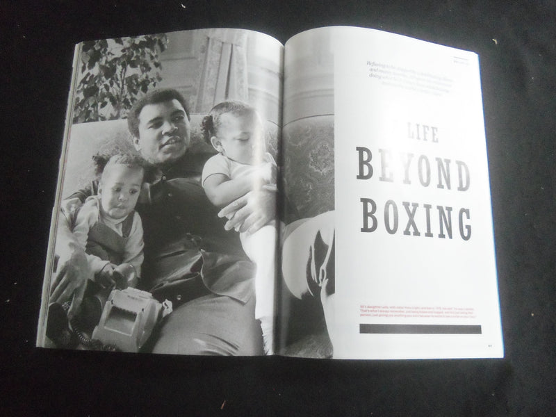 2021 CENTENNIAL ICONS COLLECTOR'S ISSUE MAGAZINE - MUHAMMAD ALI - B 4077C
