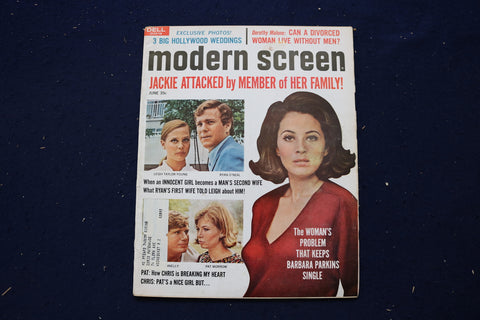 1967 JUNE MODERN SCREEN MAGAZINE - BARBARA PARKINS COVER - E 17451