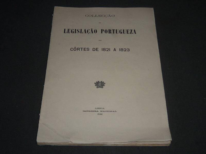 1944 COLLECCADO DE LEGISACAO POTUGUEZA SOFTCOVER BOOK - R 257