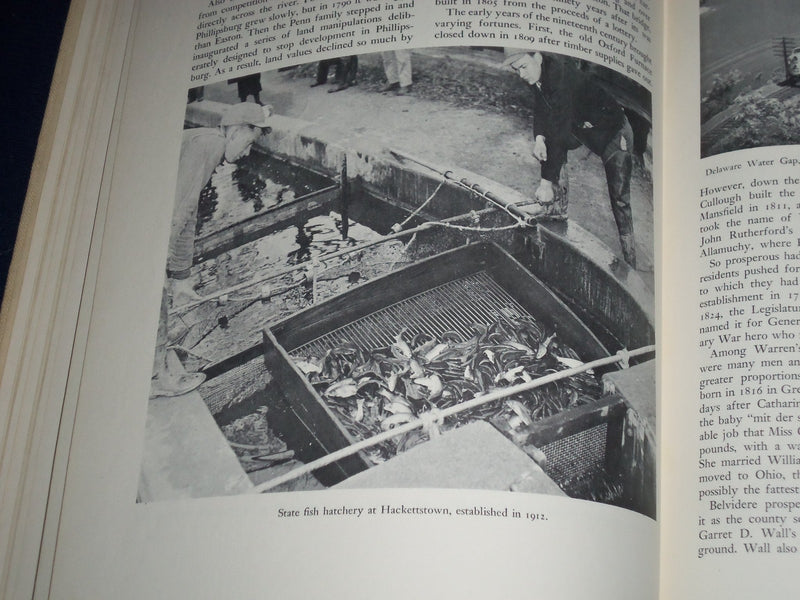 1953 THIS IS NEW JERSEY FROM HIGH POINT TO CAPE MAY BOOK BY CUNNINGHAM- KD 3740