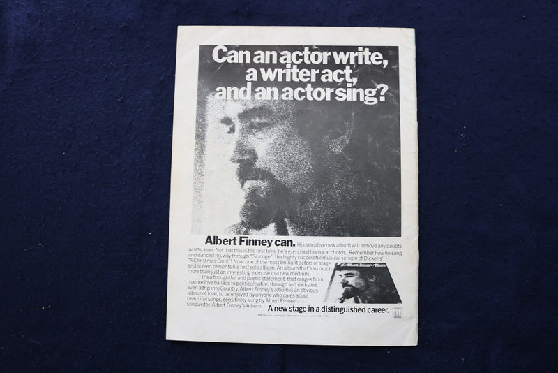 1977 OCTOBER FILMS AND FILMING MAGAZINE - ARNOLD SCHWARZENEGGER COVER - E 18003