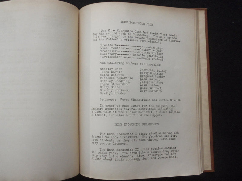 1947 SENTEX TOWER HILL COMMUNITY HIGH SCHOOL YEARBOOK - TOWER HILL, IL - YB 3363