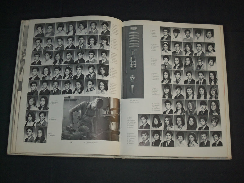 1970 EPOCH HILLSIDE HIGH SCHOOL YEARBOOK - NEW JERSEY - NICE PHOTOS - YB 1535