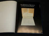 1986 THE NATIONAL ARCHIVES OF THE UNITED STATES BOOK BY HERMAN J. VIOLA- KD 5917