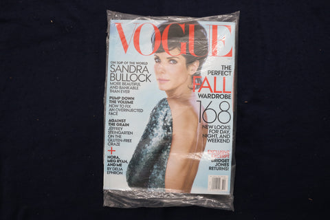 2013 OCTOBER VOGUE MAGAZINE - SANDRA BULLOCK COVER - E 18811