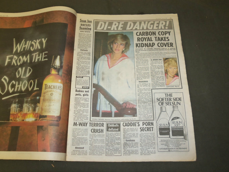 1989 APRIL 2 THE PEOPLE NEWSPAPER - BET LYNCH'S HUBBY IS GAY - NP 3374