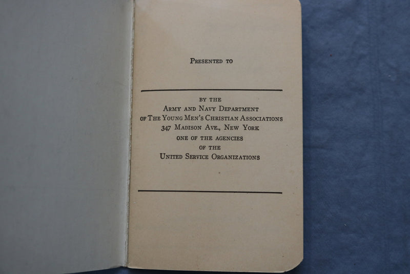 1941-1943 YMCA USO SERVICE BOOKS - LOT OF 2 - THINK - SCRIPTURE - K 735