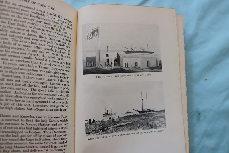1930 CAPE COD ITS PEOPLE AND THEIR HISTORY BY HENRY KITTREDGE-INSCRIBED- KD 9658