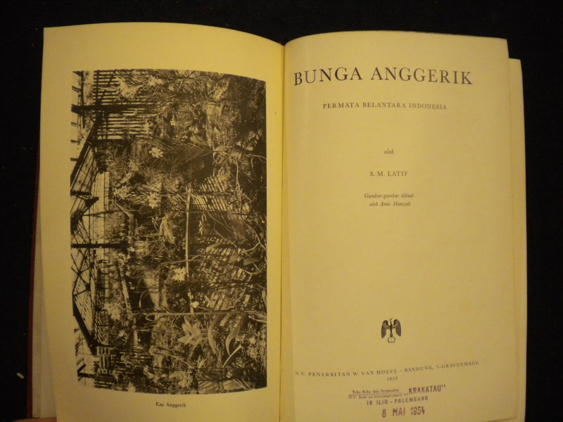 1953 BUNGA ANGGERIK HARDCOVER BOOK BY S.M. LATIF - INDONISIAN TEXT - KD 8134