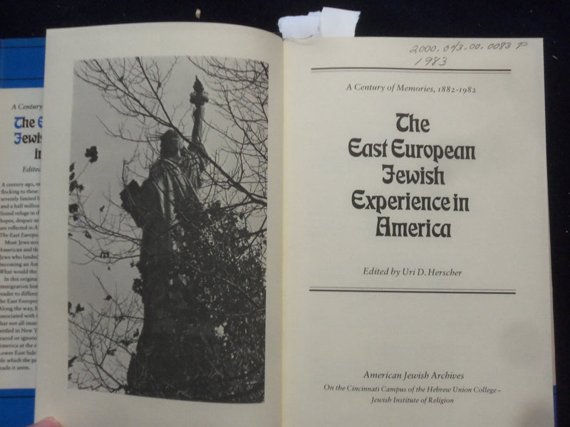 1983 EAST EUROPEAN JEWISH EXPERIENCE IN AMERICA HARDCOVER BOOK- SIGNED - KD 8456