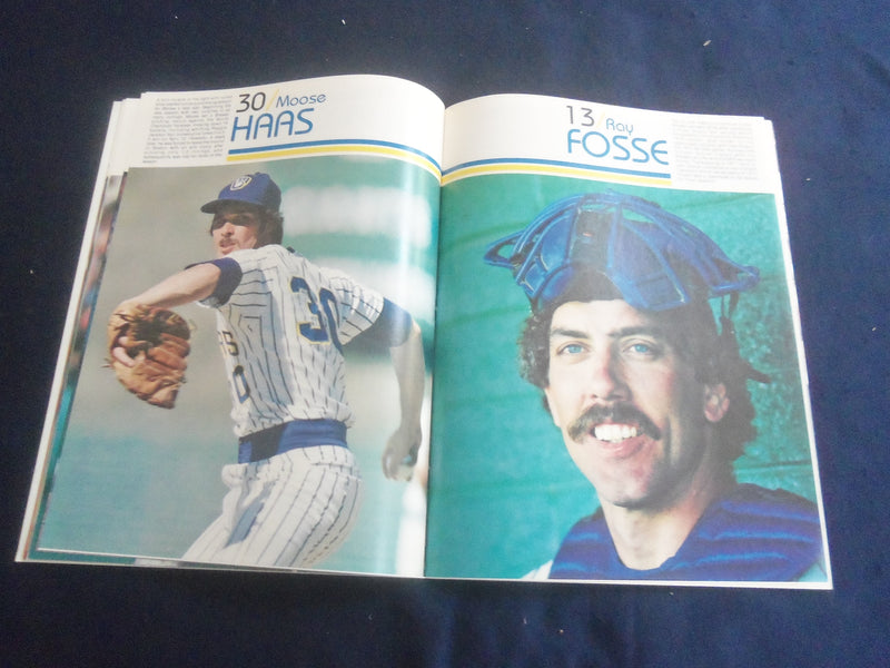 1979 MILWAUKEE BREWERS YEARBOOK - B 4179M