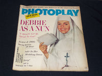 1966 JANUARY PHOTOPLAY MAGAZINE - DEBBIE REYNOLDS FRONT COVER - E 16609