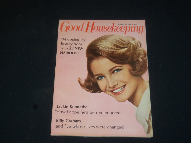 1964 NOVEMBER GOOD HOUSEKEEPING MAGAZINE - NICE COVER, ARTICLES & ADS - SP 8530
