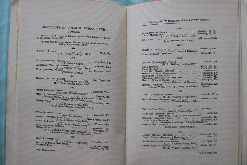 1930-1931 SCIENCE HILL SCHOOL GUIDE - SHELBYVILLE, KY - SOFTCOVER BOOK - K 3292