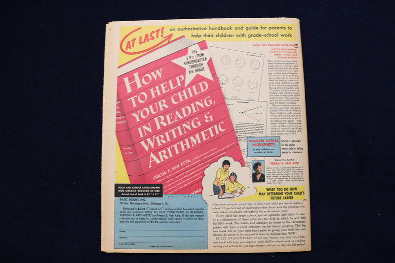 1961 APRIL 22 FAMILY WEEKLY MAGAZINE - OLEG CASSINI- DUROCHER ARTICLES - E 23290