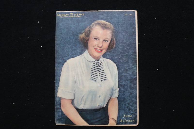1952 JUNE 1 NEW YORK SUNDAY NEWS MAGAZINE - JUNE ALLYSON COVER - E 25404