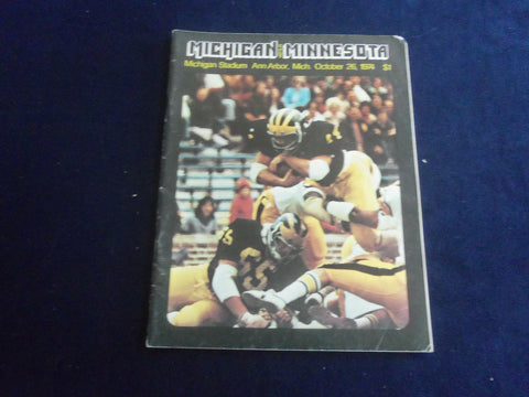1972 OCT 26 FOOTBALL PROGRAM - UNIVERSITY OF MICHIGAN VS UNIV MINNESOTA- ST 7181
