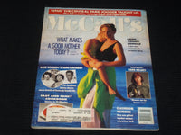 1990 MAY MCCALL'S MAGAZINE - WHAT MAKES A GOOD MOM FRONT COVER - E 521