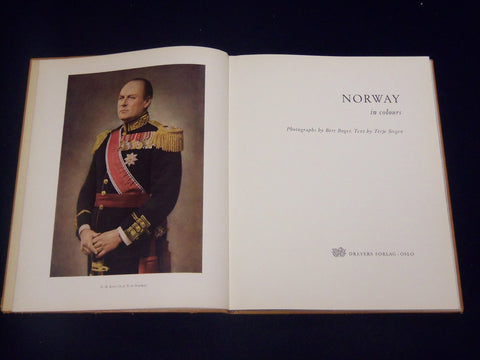 1958 NORWAY IN COLOURS BY TERJE STIGEN BOOK - GREAT PHOTOS - KD 3457
