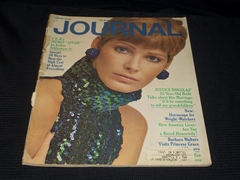 1966 NOVEMBER LADIES' HOME JOURNAL MAGAZINE - VICKIE HILBERT COVER - E 4446