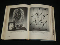 1965 THE NEW INTELLIGENT MAN'S GUIDE TO SCIENCE HARDCOVER BOOK - KD 6583