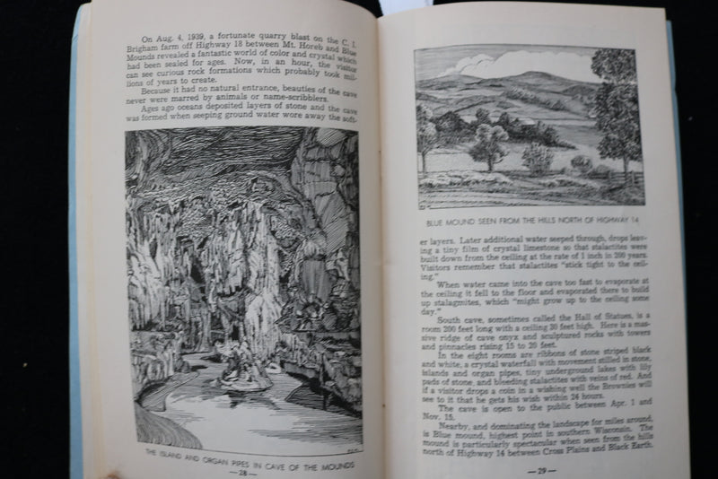 1948 SOUTHWEST WISCONSIN THE BLACKHAWK COUNTRY TRAVEL GUIDE - SOFTCOVER - K 2233