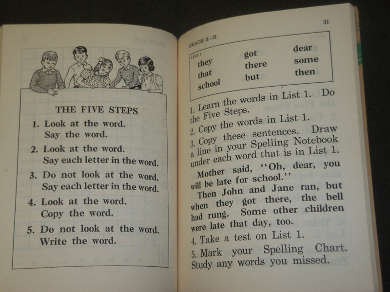 1941 THE CHICAGO SPELLER GRADES ONE AND TWO BOOK - J 3554