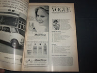 1965 FEBRUARY VOGUE MAGAZINE - SUE MURRAY COVER - BRITISH EDITION - B 5221