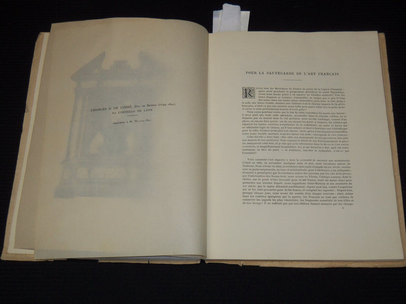 1922 EXPOSITION RETROSPECTIVE DES MARECHAUX DE FRANCE SOFTCOVER BOOK - J 8145