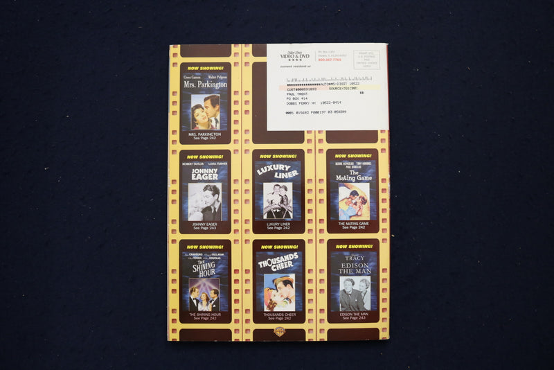 2010 CRITICS CHOICE MAGAZINE - THE BIG BOOK OF MOVIES COVER - E 18844
