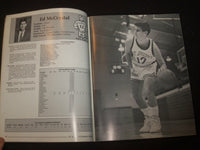 1988-1989 ST. JOSEPH'S UNIVERSITY BASKETBALL MEDIA GUIDE - ST 6352