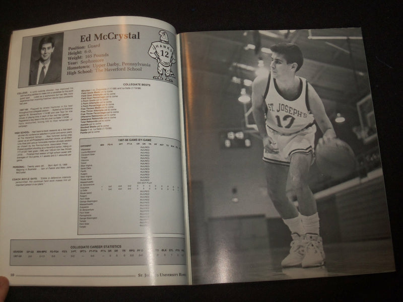 1988-1989 ST. JOSEPH'S UNIVERSITY BASKETBALL MEDIA GUIDE - ST 6352