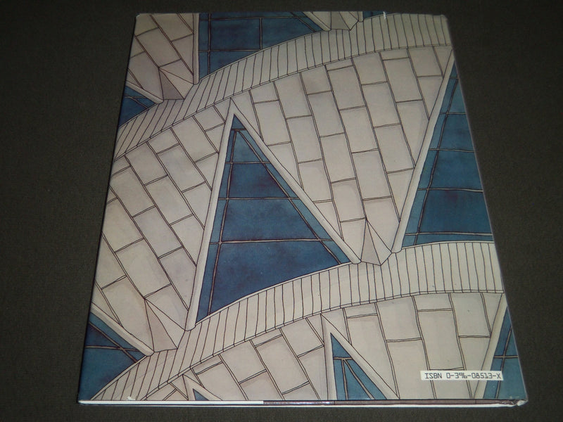 1985 THE INSIDE -OUTSIDE BOOK OF NEW YORK CITY BY ROXIE MUNRO - KD 3948
