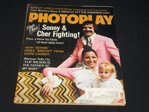 1973 FEBRUARY PHOTOPLAY MAGAZINE - SONNY & CHER FRONT COVER - E 908