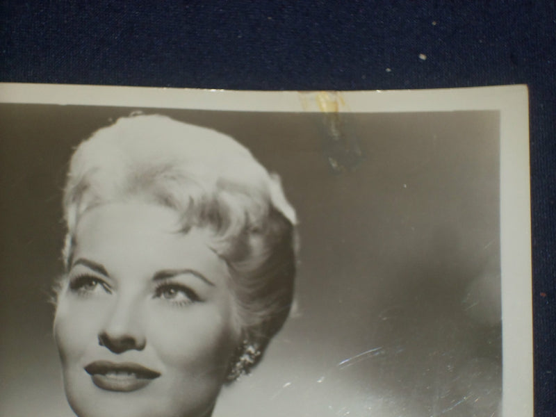 PATTI PAGE AUTOGRAPHED PHOTOGRAPH - J 6033