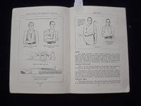 1930'S FIRST AID SOFTCOVER BOOK - METROPOLITAN LIFE INSURANCE COMPANY - J 9629