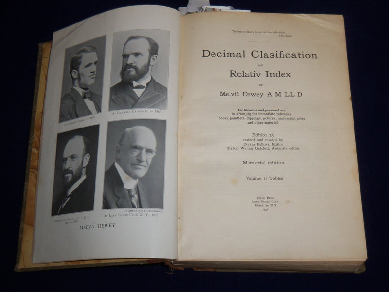 1932 DECIMAL CLASIFICATION & RELATIV INDEX VOLUME BY MELVIL DEWEY - KD 2951T