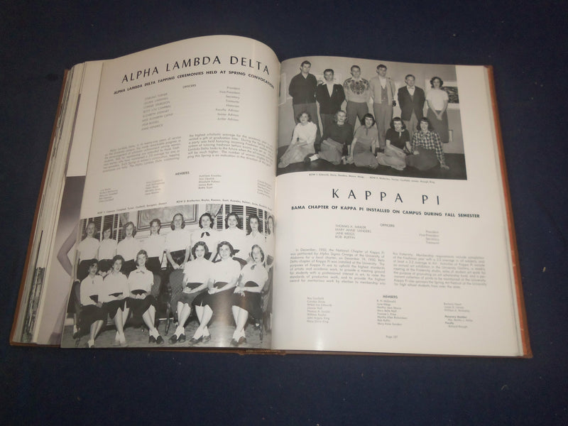 1951 THE COROLLA UNIVERSITY OF ALABAMA YEARBOOK -TUSCALOOSA, ALABAMA - YB 2425