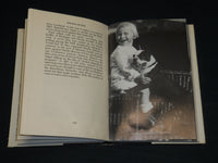 1974 JERRY FORD UP CLOSE HARDCOVER BOOK INSCRIBED BY BUD VESTAL - D 557