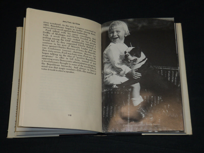 1974 JERRY FORD UP CLOSE HARDCOVER BOOK INSCRIBED BY BUD VESTAL - D 557