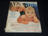 1960 OCTOBER MCCALL'S MAGAZINE - NICE FASHION FRONT COVER - E 5905