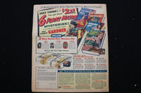 1960 JAN 3 PARADE MAGAZINE - QUEEN ELIZABETH & PRINCE CHARLES COVER - E 25653