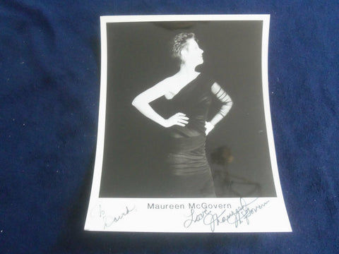 MAUREEN MCGOVERN 8x10 AUTOGRAPHED PHOTOGRAPH
