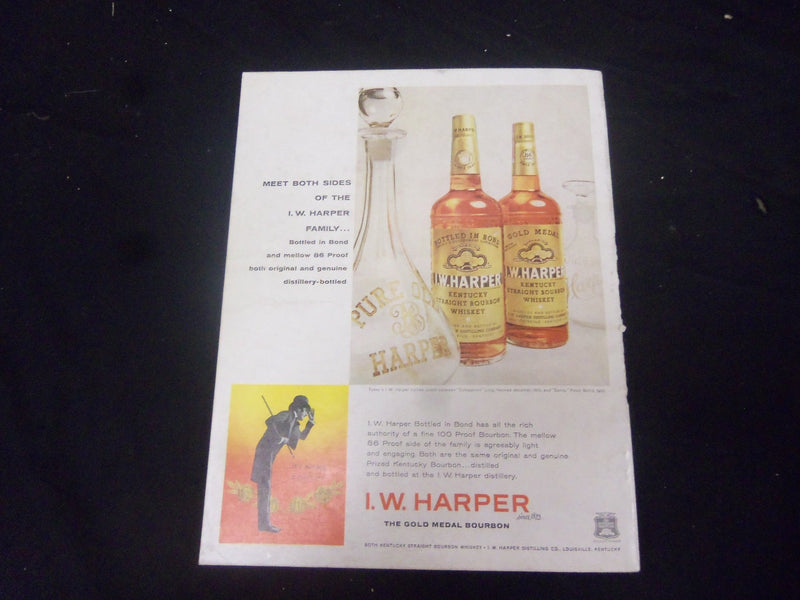 1960 OCTOBER ESQUIRE MAGAZINE - GREAT COVER, PHOTOS AND ADS - ST 2599